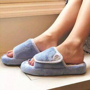 NWT Womens Blue Gray Isotoner Slide Slipper Shoe Size XL 9.5-10. Retail $39